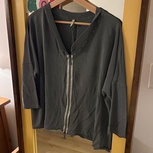 ANNETTE GÖRTZ Oversized Zip Jacket / Top – Avant-Garde Designer – Sage Grey